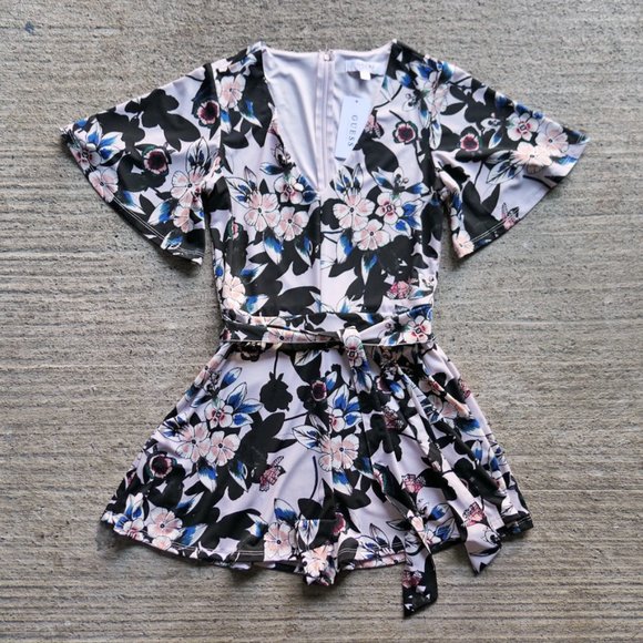 guess ∙ mariah deep v floral romper - Picture 4 of 11